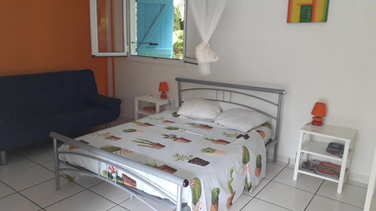 Ti Case Gwada Location Sainte-Anne  Luaran gambar