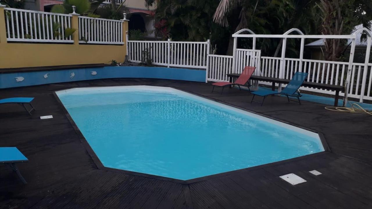 Ti Case Gwada Location Sainte-Anne  Luaran gambar
